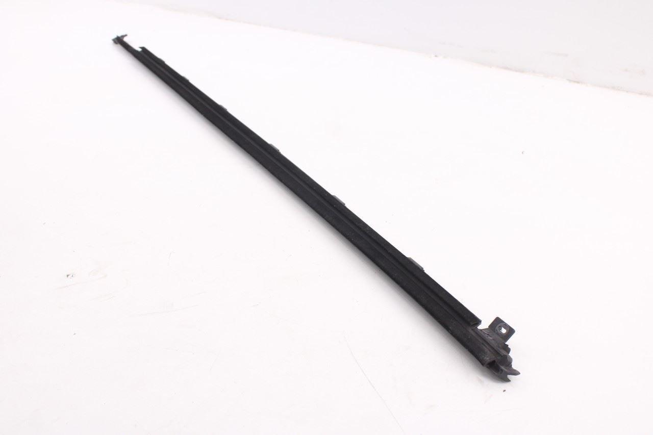 2015-2023 Ford Mustang GT Front Left Side Door Outer and Inner Belt Weatherstrip17
