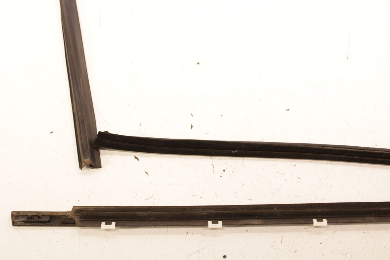16-20 Kia Optima LX Front Left Door Run Channel w Belt Weatherstrips 82530-D5000 - Alshned Auto Parts