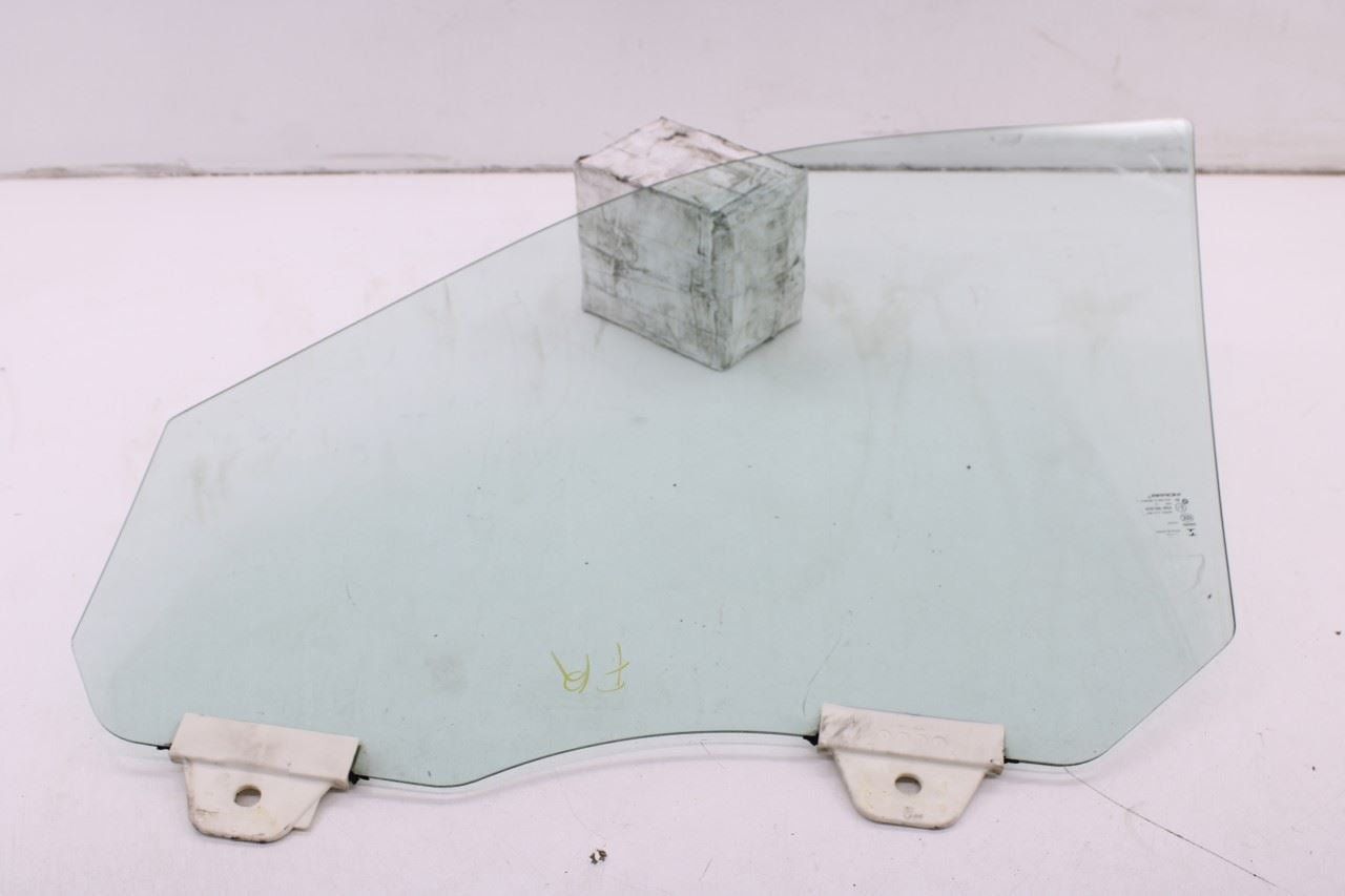 2011-2026 Dodge Durango SXT Front Right Door Window Movable Glass 68068670AC6