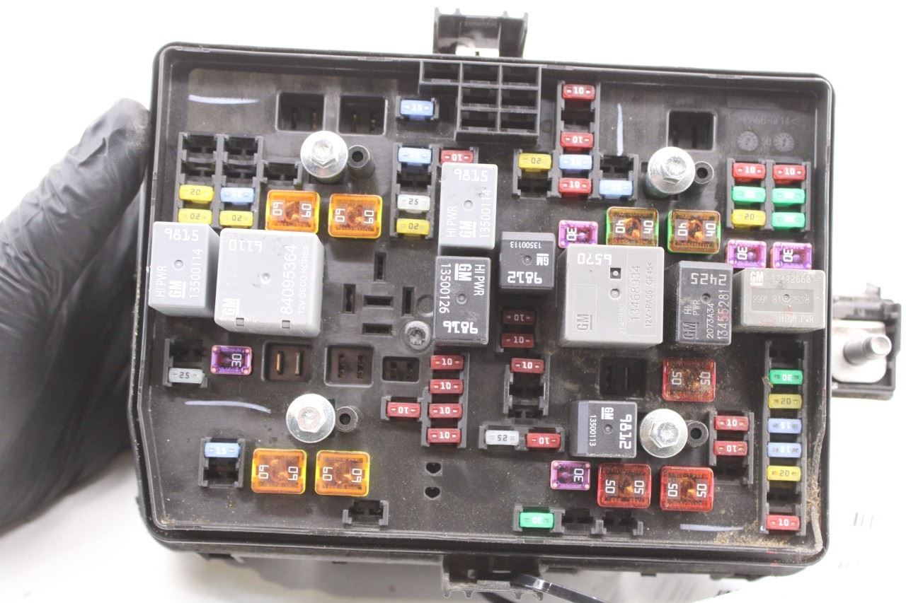 2023-24 Chevrolet Silverado LT-L 2.7L 4WD Engine Fuse Relay Junction Box *ReaD* - Alshned Auto Parts