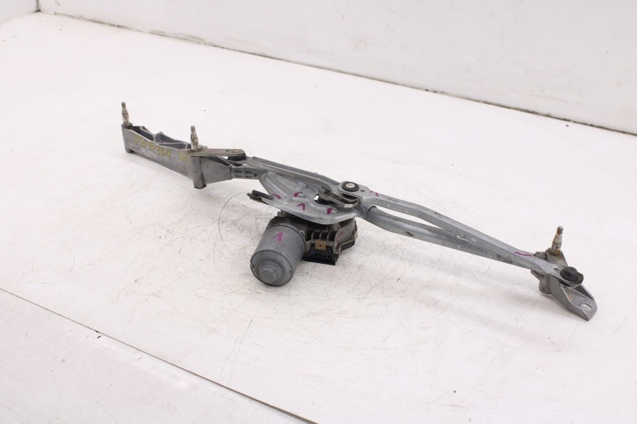 2003-06 Mercedes-Benz E500 Front Windshield Wiper Transmission Linkage w/ Motor2