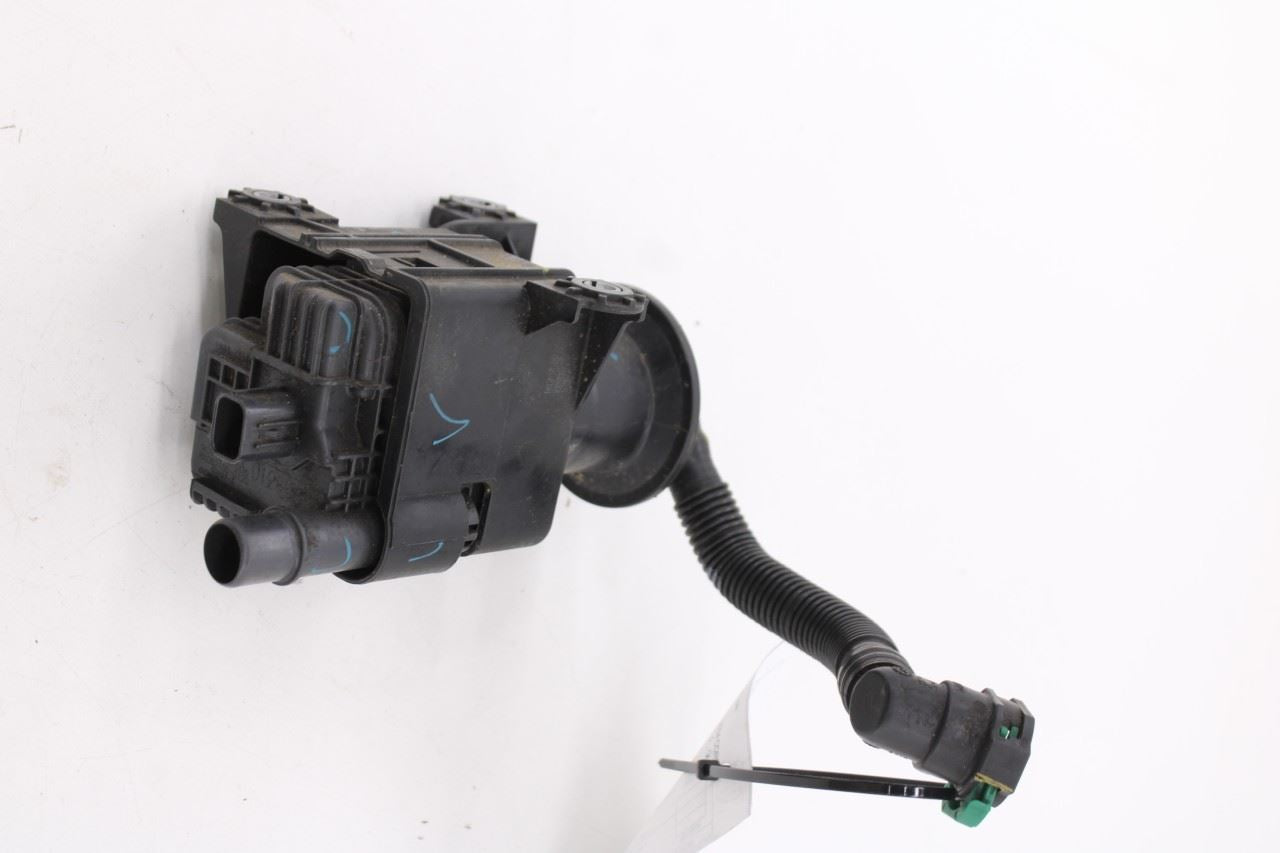 2019-2025 Toyota Corolla LE 2.0L Fuel Vapor Leak Detection Pump 90910-AF006 OEM7