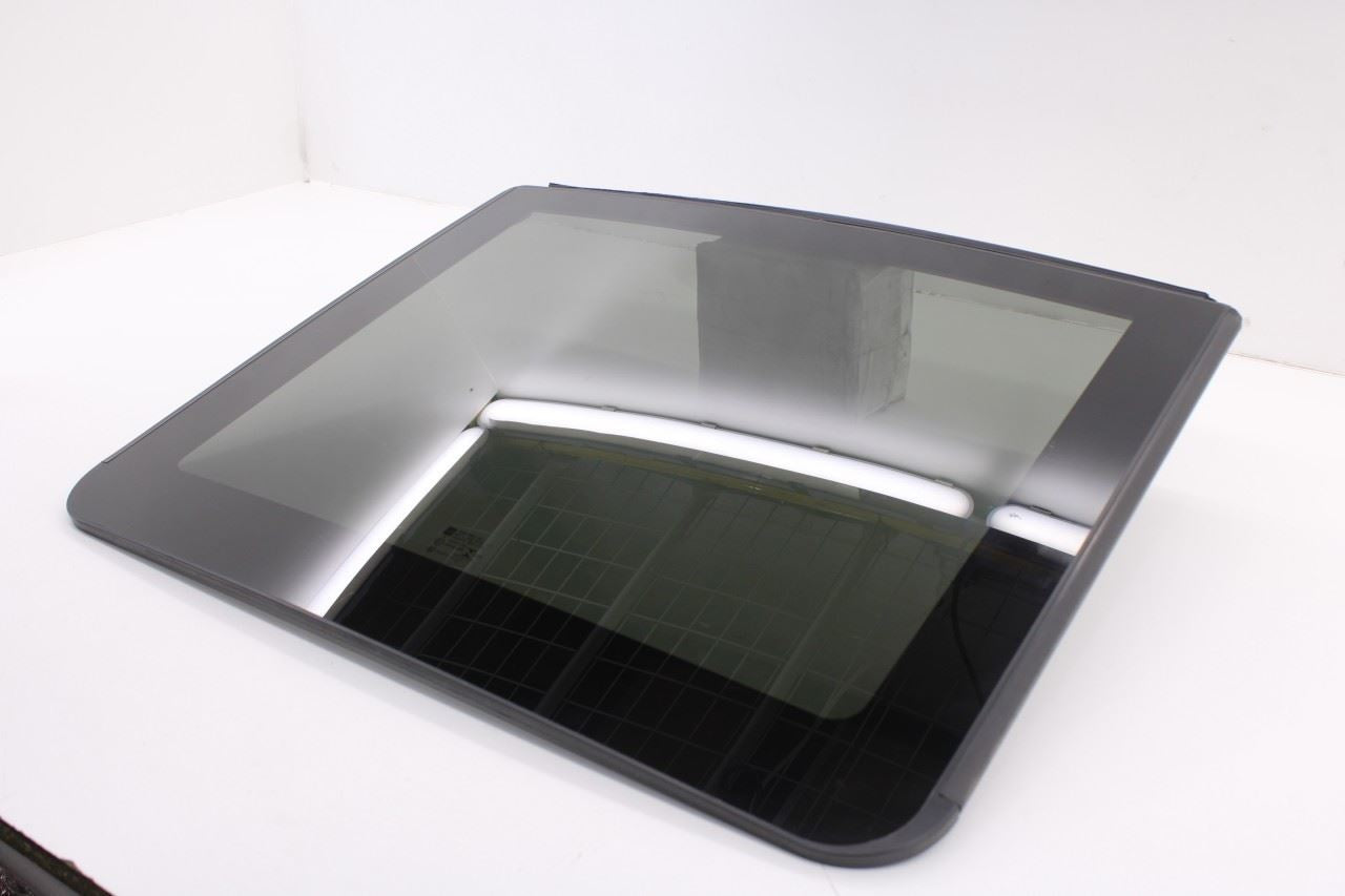 2018-24 Chevrolet Equinox LT Roof Rear Sunroof Stationary Window Glass 843743493