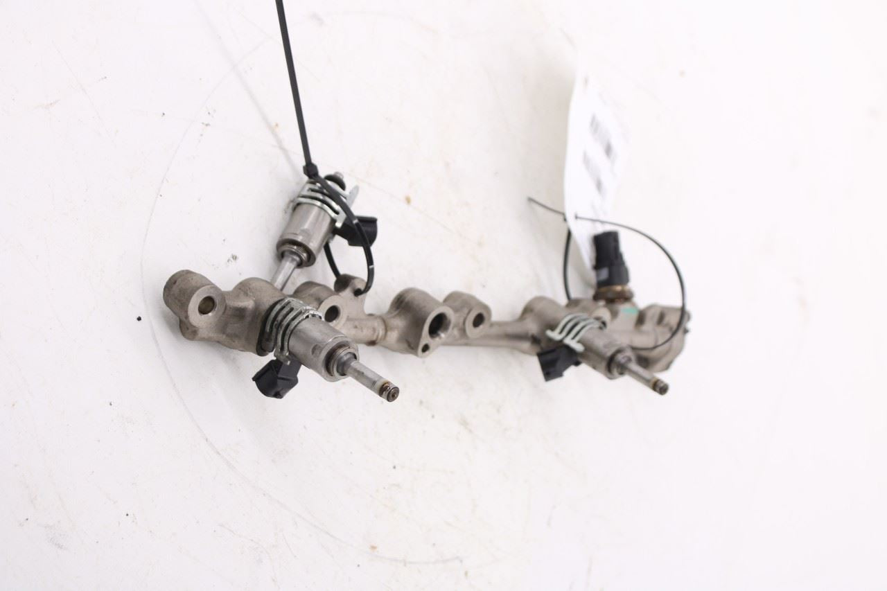 2015-2023 Toyota Tacoma SR5 Double Cab 3.5L Left Side Lower Fuel Delivery Rail8