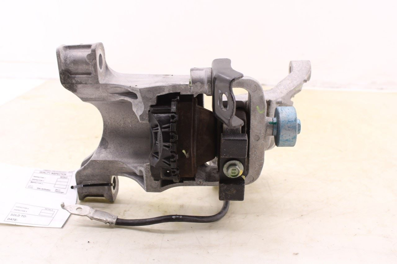 19-25 Infiniti QX50 LUXE 2.0L FWD Right Side Upper Engine Support Mount Bracket - Alshned Auto Parts