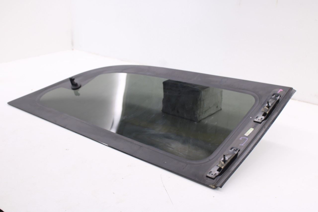 2008-2020 Dodge Grand Caravan GT Rear Left Quarter Vent Window Glass 5109653AH8