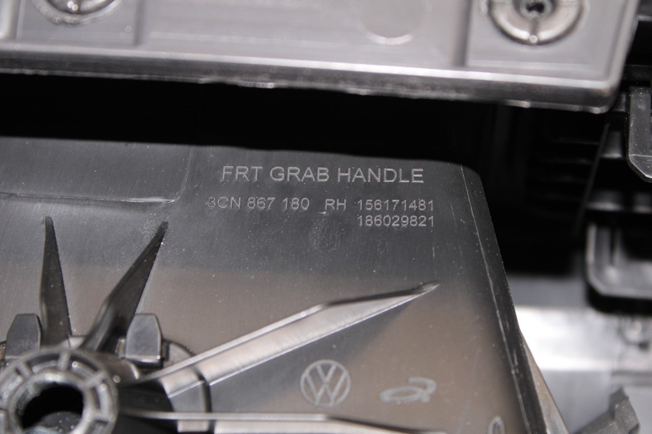 2018-19 Volkswagen Atlas S Front Right Door Trim Panel 3CN867012EHSG OEM *ReaD* - Alshned Auto Parts