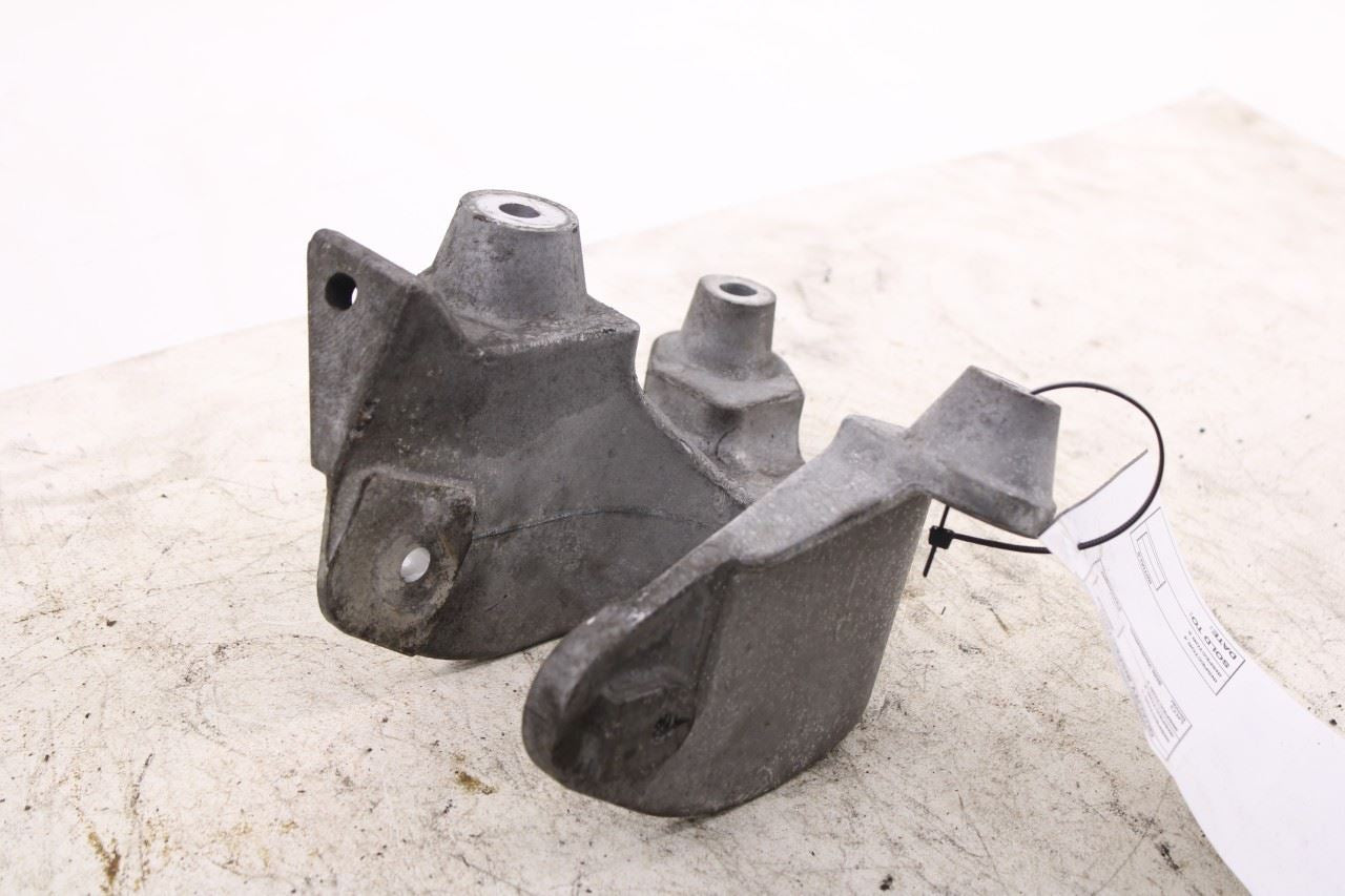 11-20 Dodge Grand Caravan GT 3.6L FWD Front Engine Mount Bracket 04809939AF OEM4
