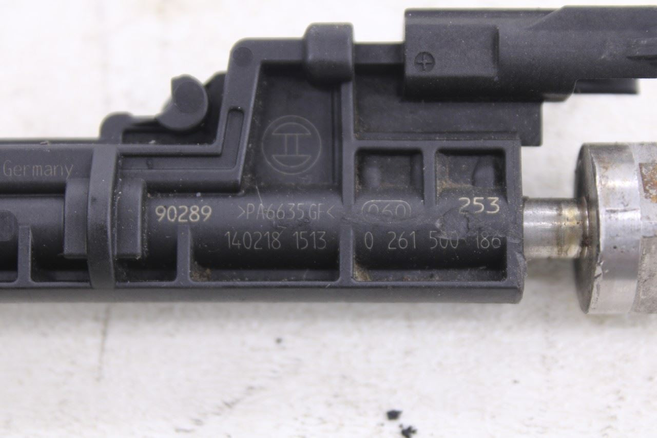 2013-2015 BMW 750i xDrive 4.4L Twin Turbo High Pressure Fuel Injector Set of 813