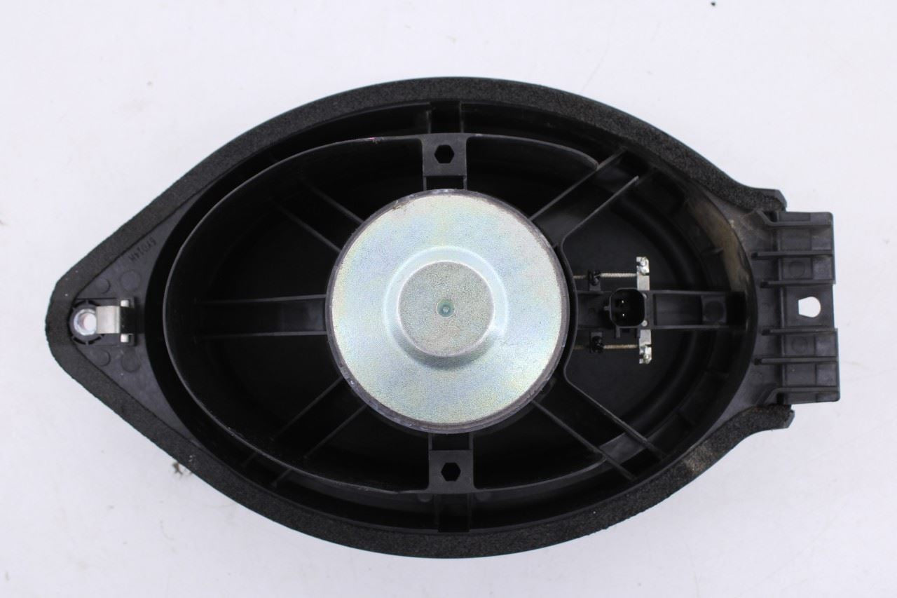 2018-2024 Chevrolet Equinox LT Front Right and Left Door Audio Speaker 8415655616