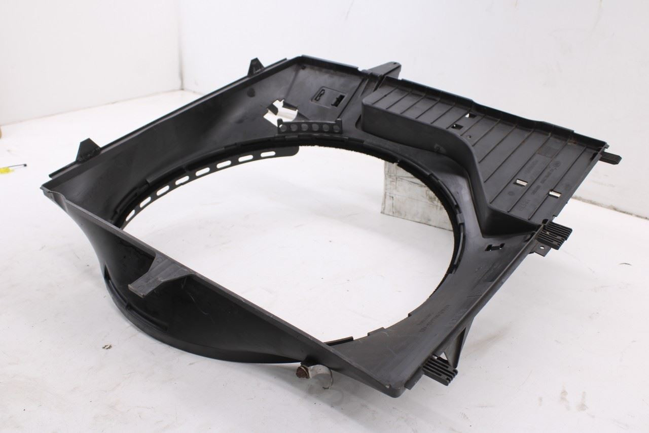 2010-2012 Land Rover Range Rover HSE Radiator Shroud Cover LR011705 OEM8