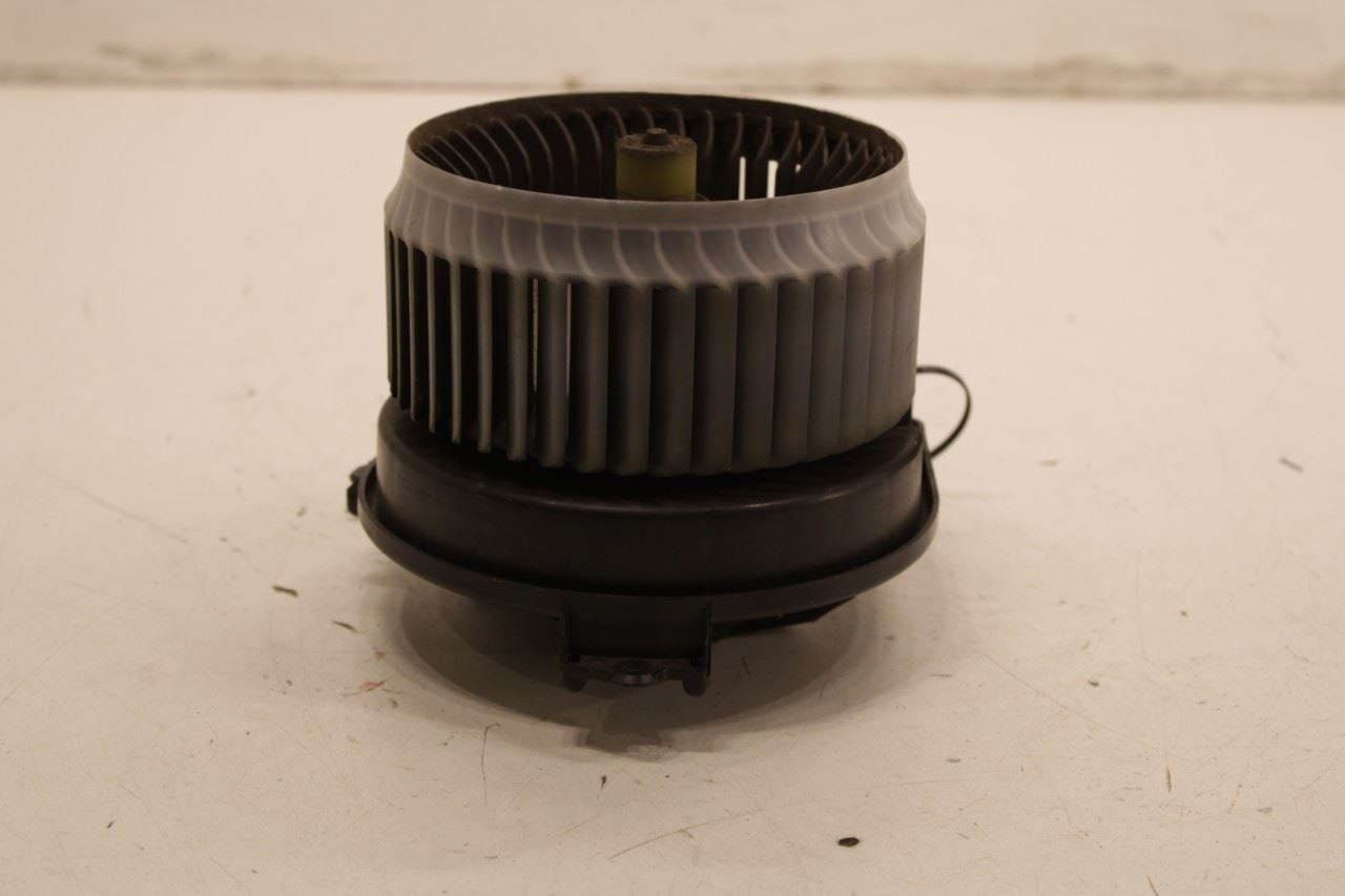2016-2021 Jeep Cherokee Latitude 3.2L HVAC AC Blower Fan Motor 68223053AC OEM - Alshned Auto Parts