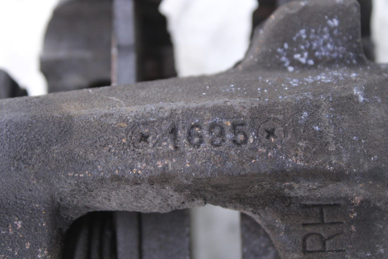 2011-20 Dodge Durango SXT 3.6L AWD Rear Passenger Right Side Brake Disc Caliper4