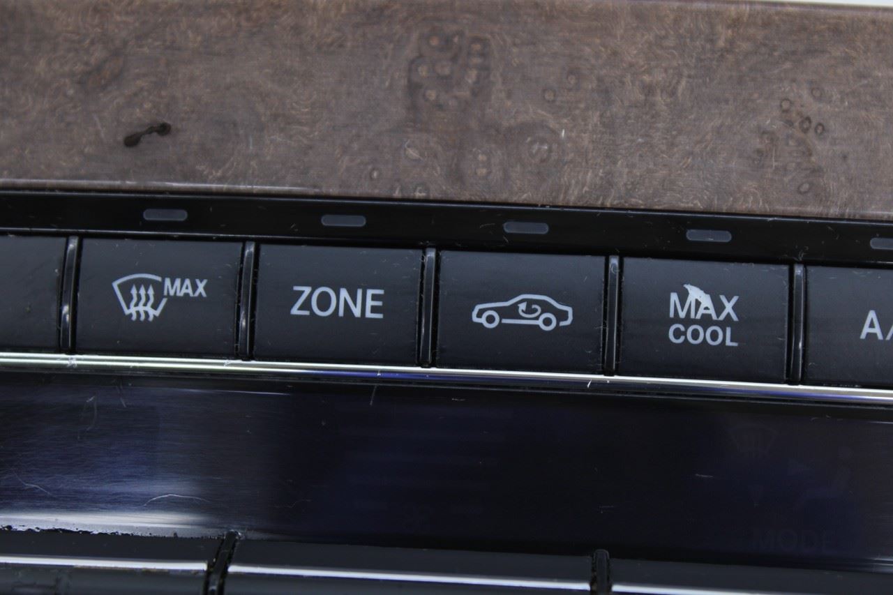 2010-13 Mercedes-Benz E 350 Luxury 4Matic AC Heater Temperature Climate Control3