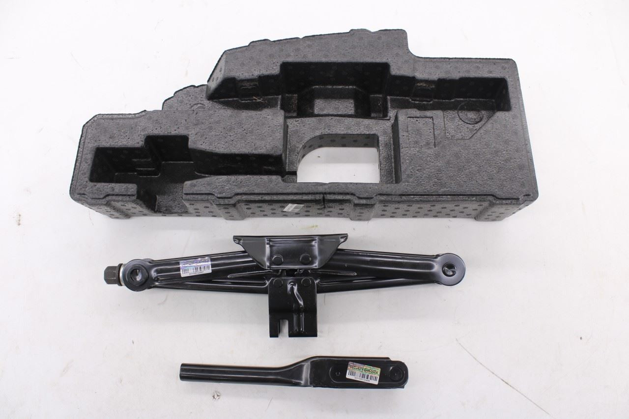 21-26 Hyundai Santa Fe SEL 2.5L Lift Jack w/ Wheel Lug Wrench and Foam Container - Alshned Auto Parts