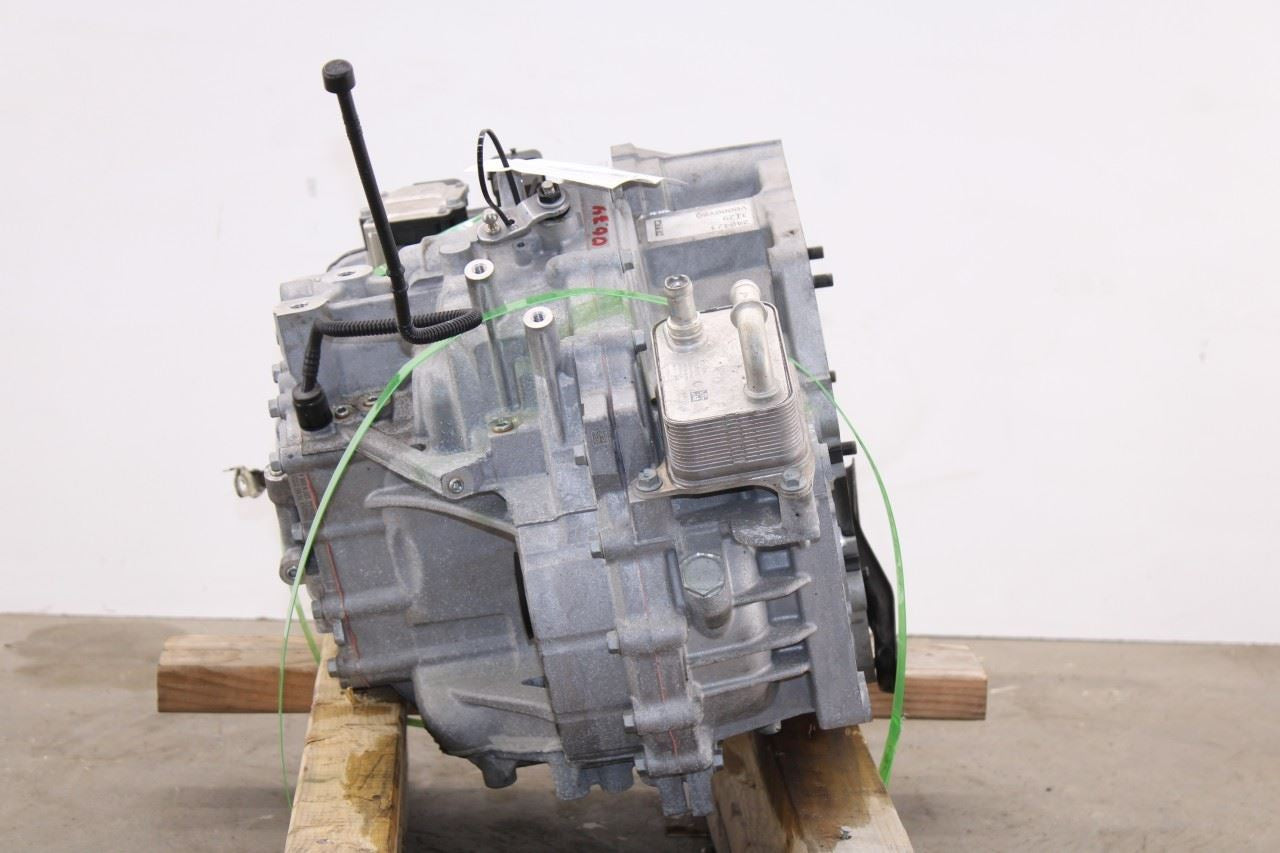 2024-2025 Volkswagen Jetta SE 1.5L FWD 8-Speed Auto Transmission 14K 09U300035D3