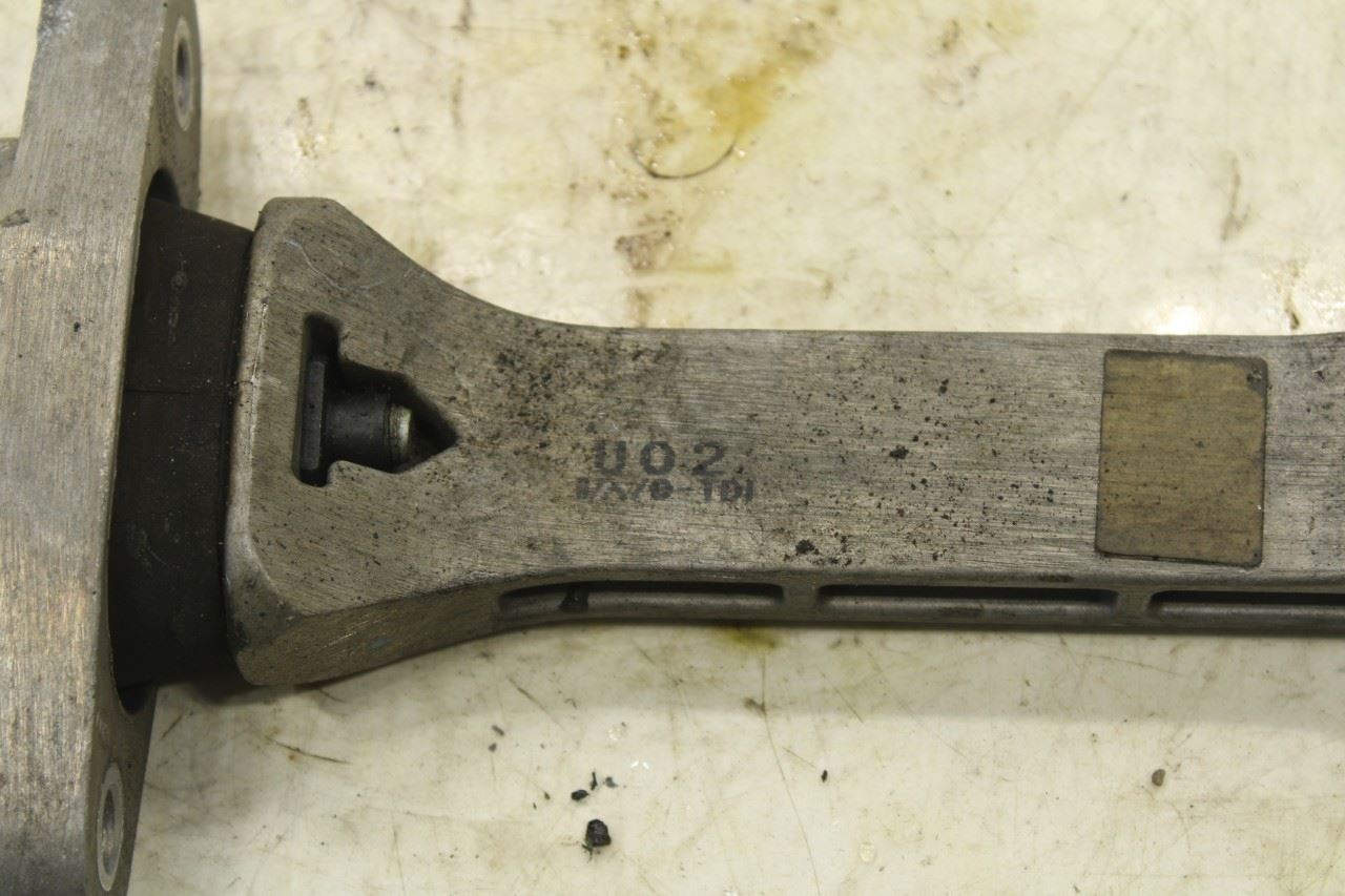 16-20 Kia Sorento LX 3.3L Front Engine Torque Arm Roll Rod Mount 21950-C5100 OEM - Alshned Auto Parts