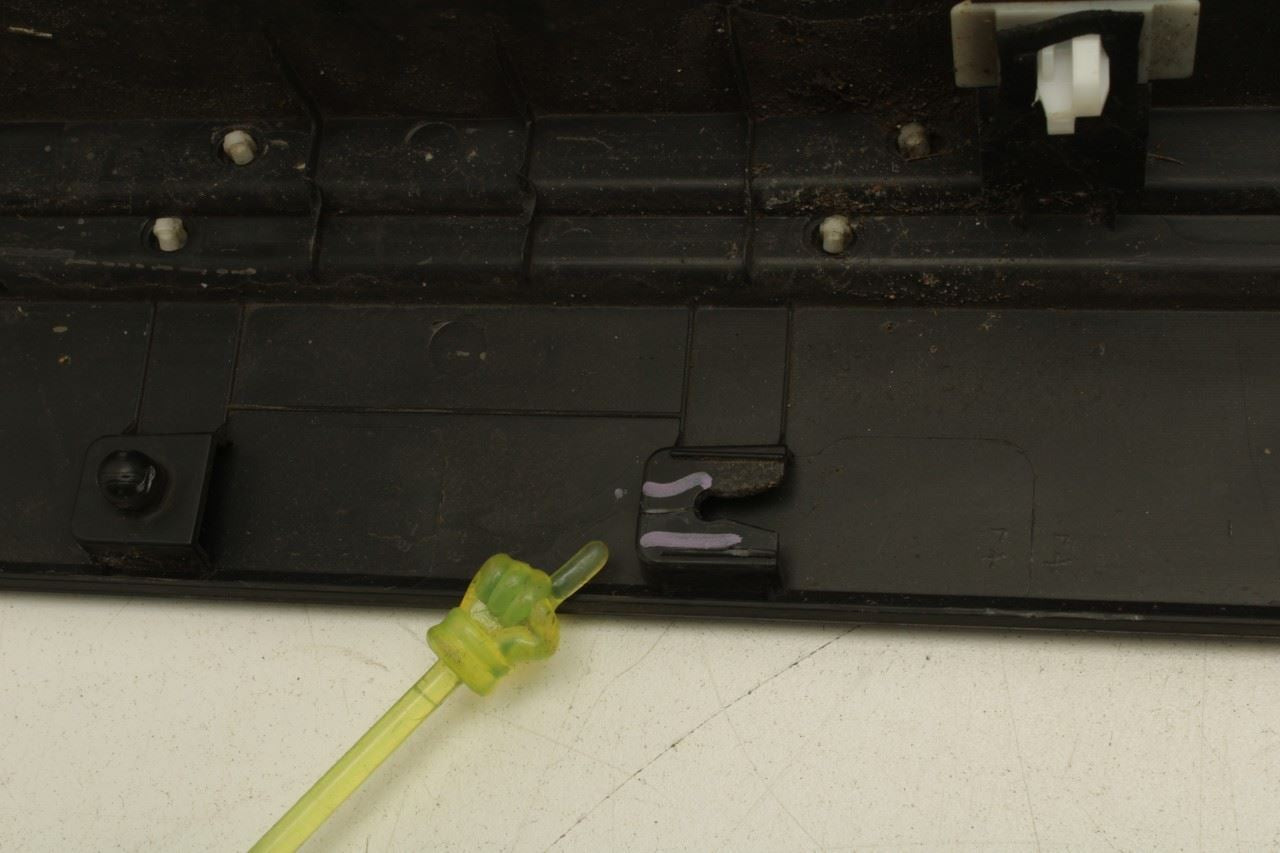 23-25 Kia Sportage Hybrid EX Left Side Rocker Panel Molding 87751P1000 OEM *ReaD - Alshned Auto Parts