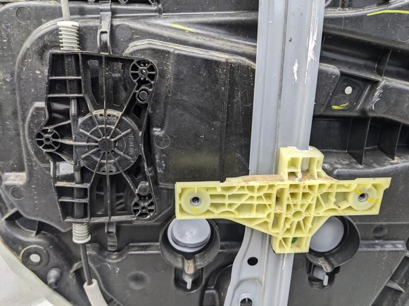 19-25 Ram 1500 Laramie 5.7L 4WD Rear Right Side Door Window Regulator w/ Carrier9