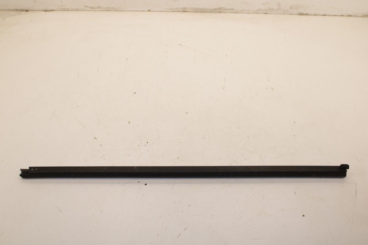 14-20 Infiniti QX60 Pure Front Left Door Run Channel w Belt Molding Weatherstrip - Alshned Auto Parts