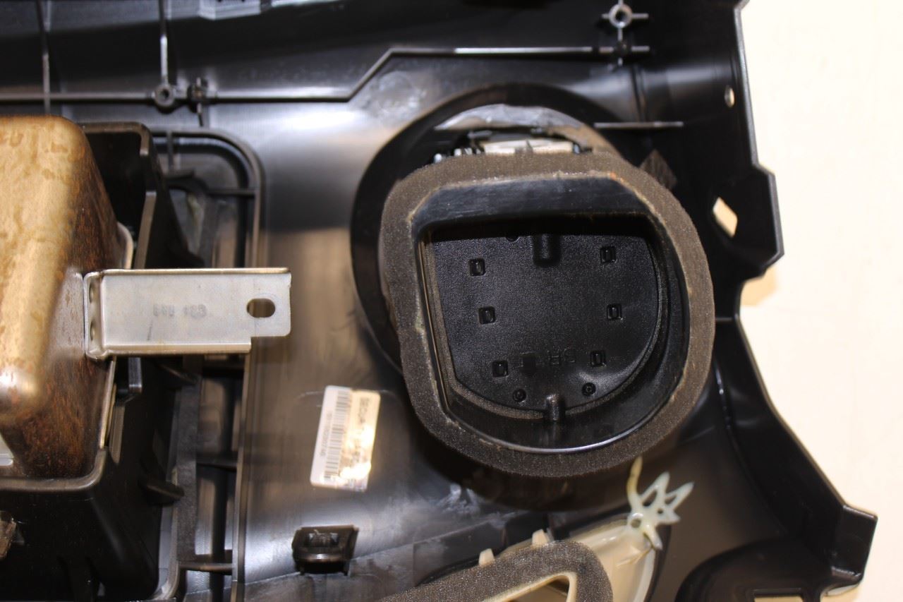 2015-2020 Infiniti QX60 Front Right Passenger Side Dash Trim Cover w/ Air Vent - Alshned Auto Parts