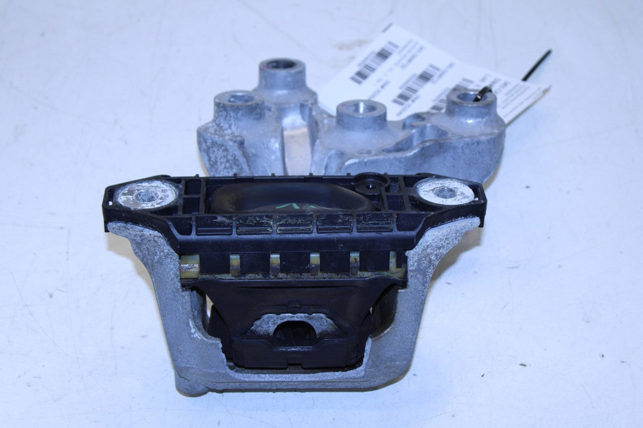 19-25 Chevrolet Blazer 2LT FWD Left Transmission Mount Support Bracket 84759500 - Alshned Auto Parts