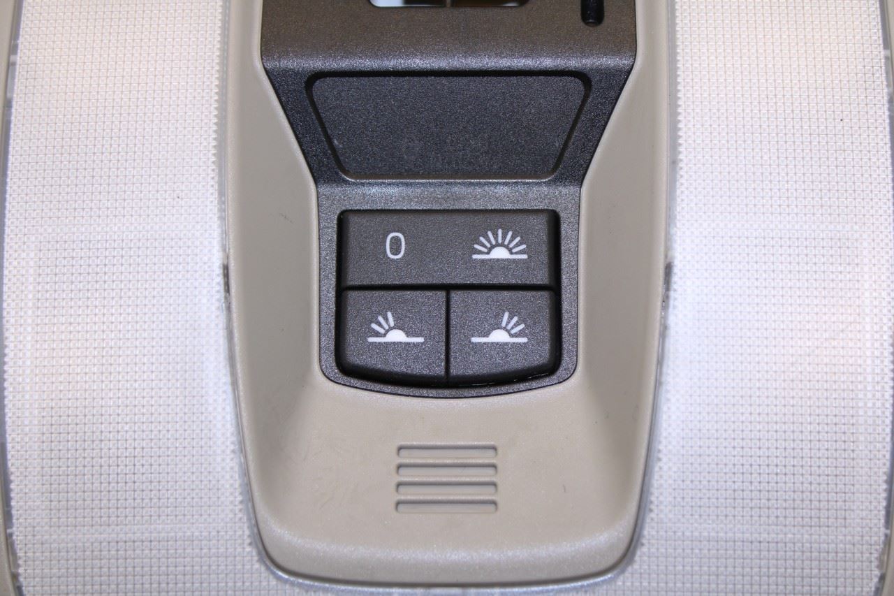 15-16 Volvo S60 T5 Premier Front Roof Overhead Console Dome Light Lamp 39826639 - Alshned Auto Parts