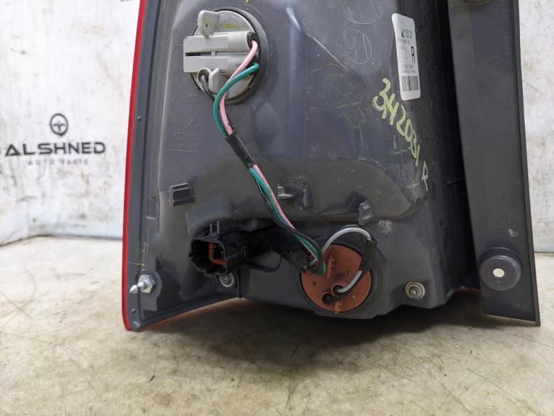 2011-2013 Kia Sorento Rear Right Passenger Outer Taillight Lamp 92402-1U000 OEM - Alshned Auto Parts