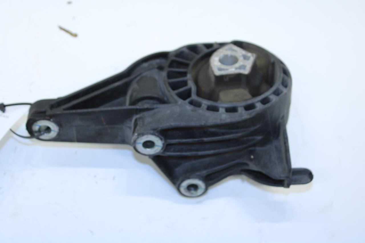 2017-2019 GMC Acadia SLT-1 3.6L AWD Front Automatic Transmission Mount 84227353 - Alshned Auto Parts