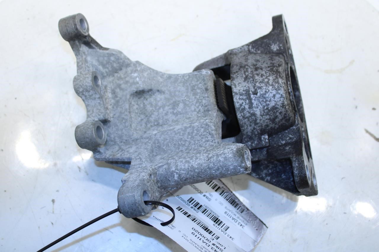 14-19 Nissan Sentra SV 1.8L FWD Right Engine Mount Insulator Bracket 11210-5UD0A - Alshned Auto Parts