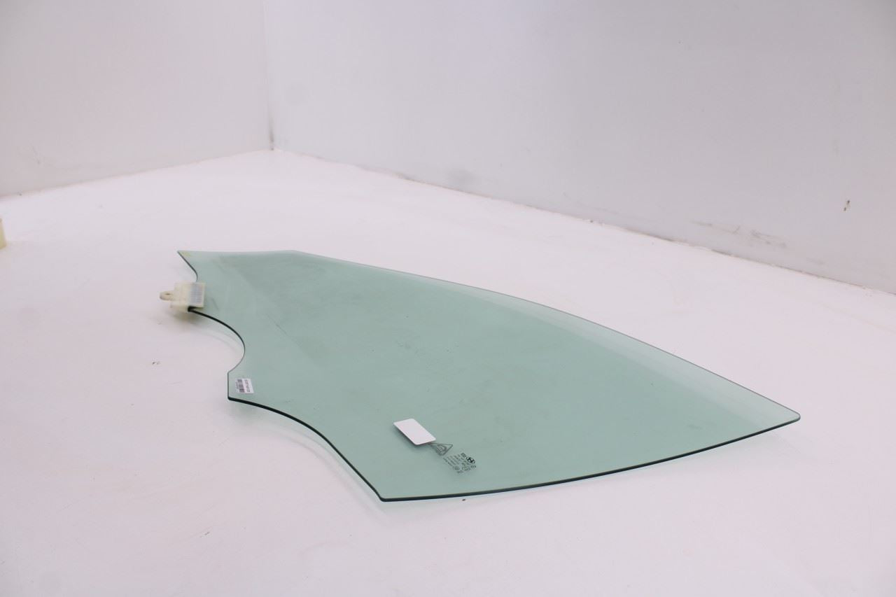 2021-26 Hyundai Elantra SE Front Right Door Window Movable Glass 82420-AA020 OEM8