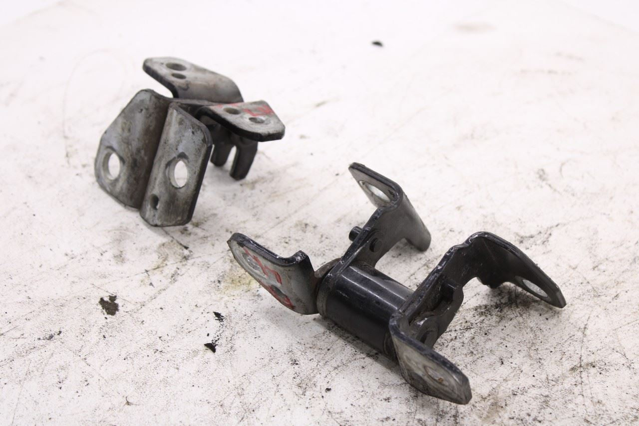 2011-25 Dodge Durango SXT Front Left Driver Side Door Hinge Upper and Lower Pair10