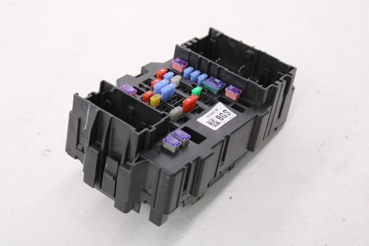 2014-19 Chevy Silverado 1500 2WT Instrument Panel Fuse Relay Junction Block Set - Alshned Auto Parts