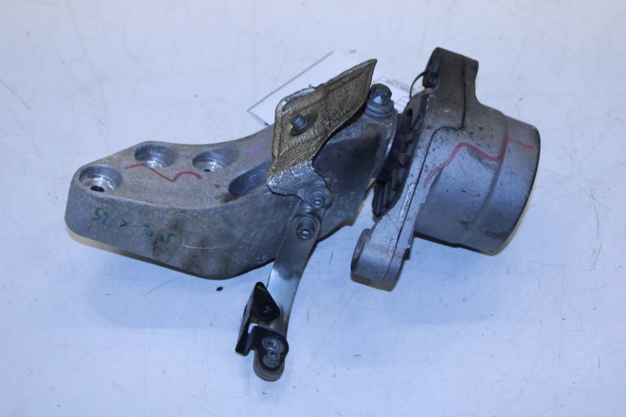 2014-2020 Maserati Ghibli 3.0L Right Side Engine Motor Mount Bracket 670004871 - Alshned Auto Parts