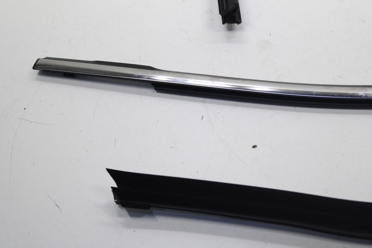 17-22 Nissan Rogue Sport SL AWD RR RH Door Run Channel Belt Outer Inner Molding - Alshned Auto Parts