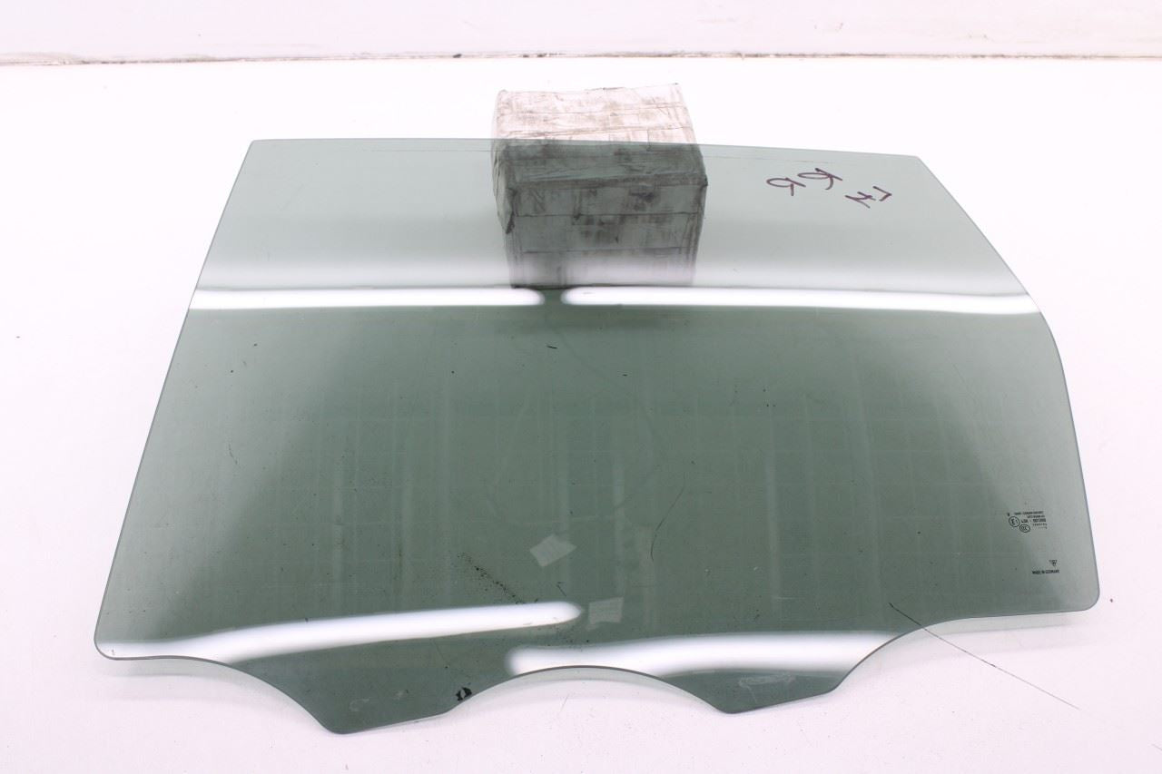 2011-2018 Porsche Cayenne S Rear Left Door Window Movable Glass 95854261106 OEM0
