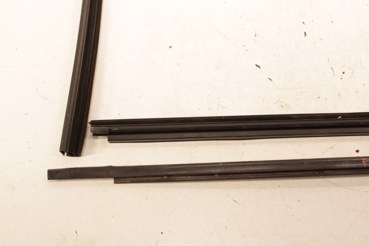 2011-2023 RAM 2500 Tradesman Front Right Door Run Channel w/ Belt Weatherstrips - Alshned Auto Parts