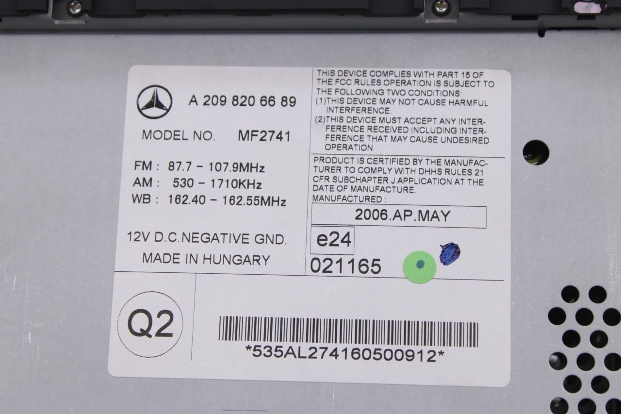 2006-2009 Mercedes-Benz CLK 350 Audio Radio Receiver w/ CD Player 2098206689 OEM17