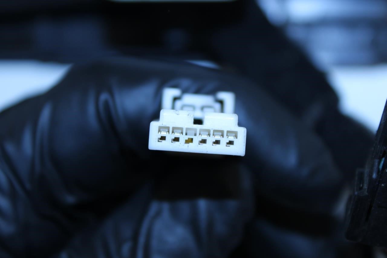 19-20 Hyundai Santa Fe Center Console Tray w/ USB Port and Outlet 84630-S2000-4X - Alshned Auto Parts