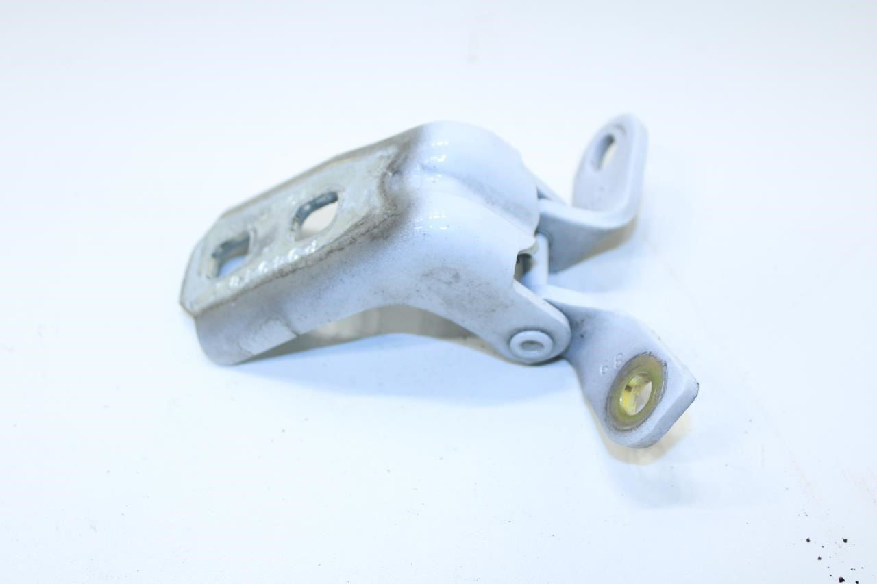 2017-2023 GMC Acadia SLT-1 Front LH Door Hinge Upper and Lower Pair 13583618 OEM - Alshned Auto Parts