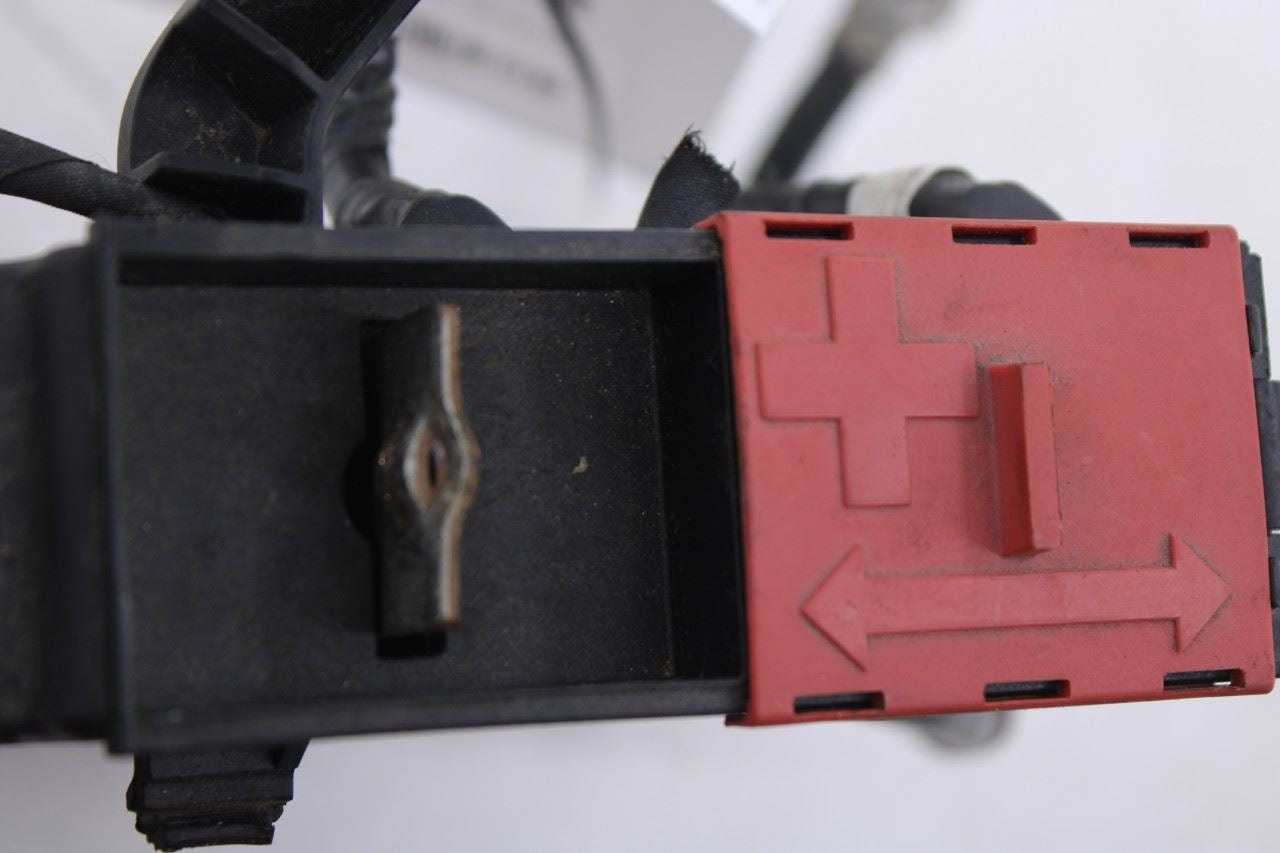 2010-16 Mercedes-Benz E350 Prefuse Relay Box Positive Battery Junction Terminal8