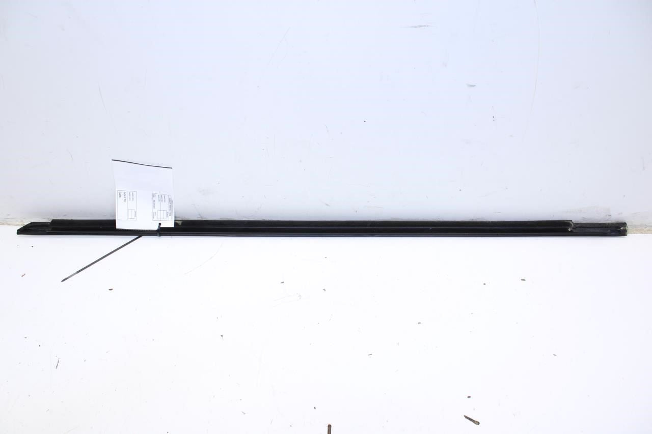 2019-25 Cadillac XT4 Premium Front Right Door Window Belt Outer Molding 84573461 - Alshned Auto Parts