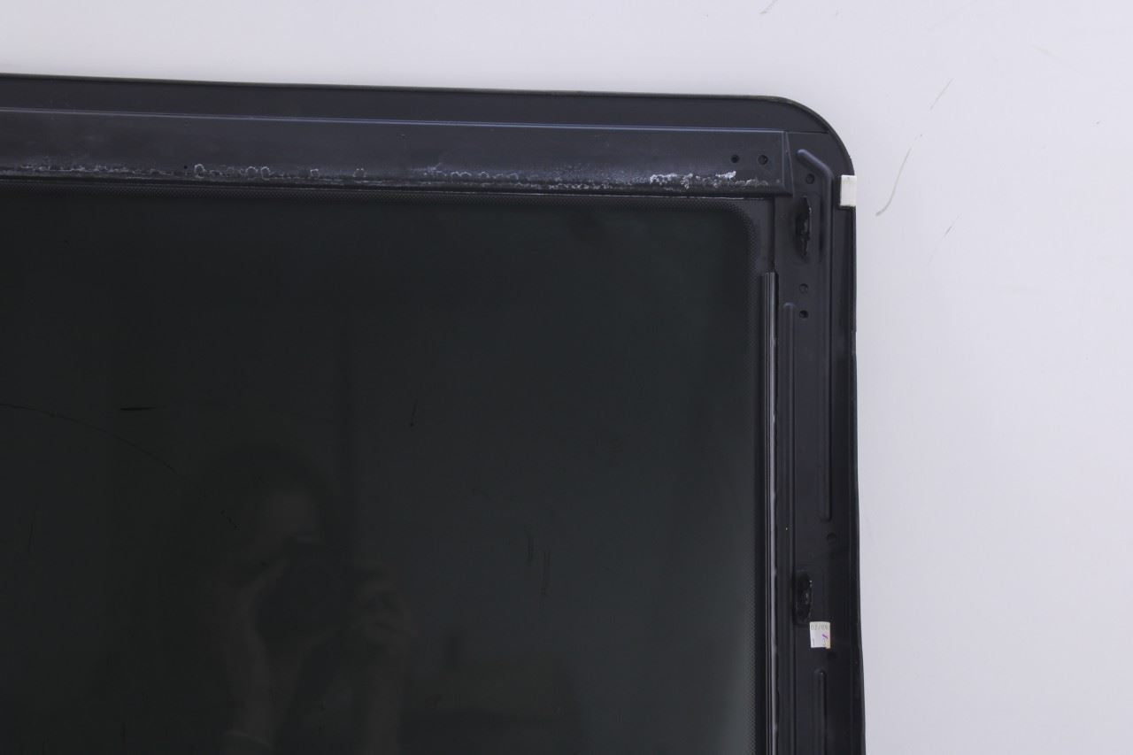 2007-2013 BMW X5 xDrive35i Roof Window Front Sunroof Panel Movable Glass 7160017 - Alshned Auto Parts