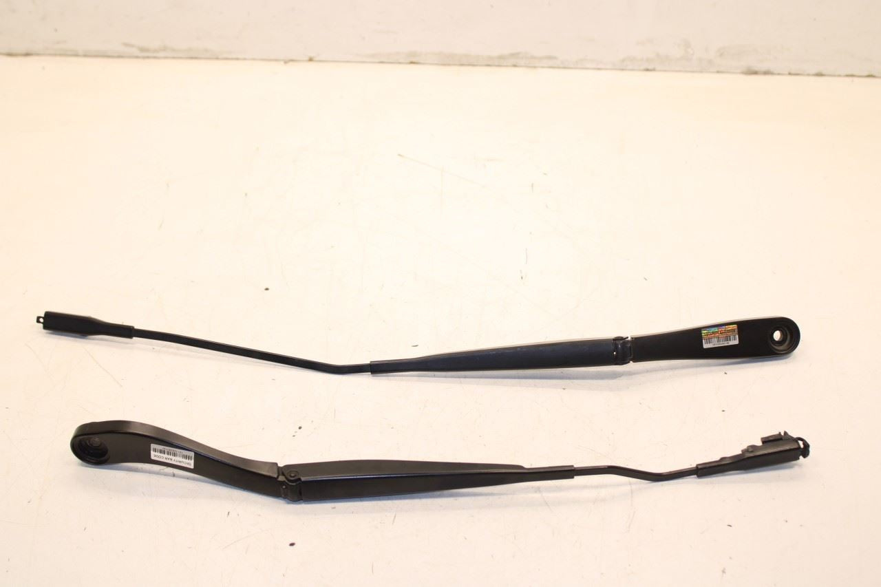 2020-2025 Ford Escape SEL Front Left Driver and Right Side Windshield Wiper Arm - Alshned Auto Parts