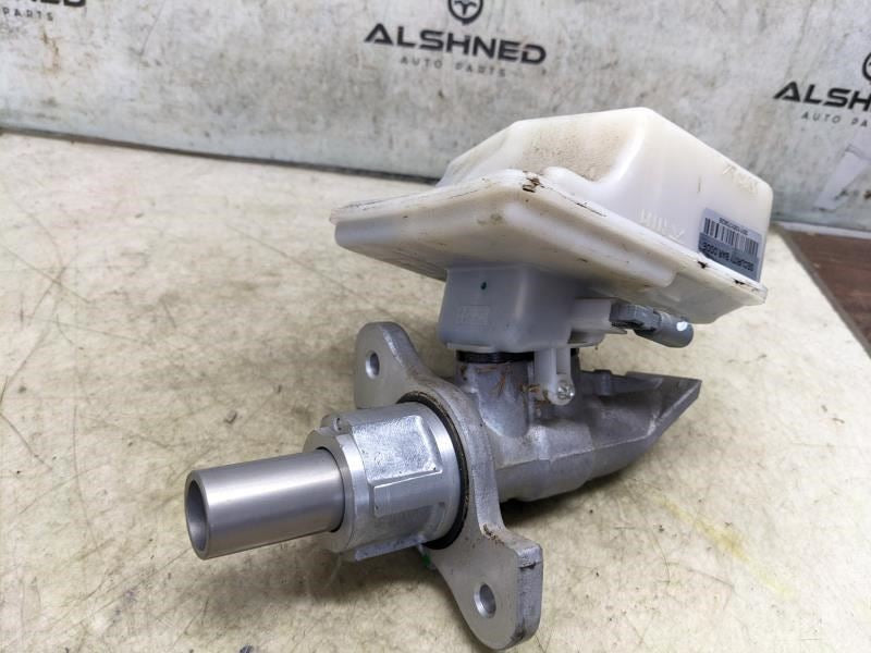 2011-2015 Jeep Grand Cherokee Brake Master Cylinder 68207364AA OEM - Alshned Auto Parts