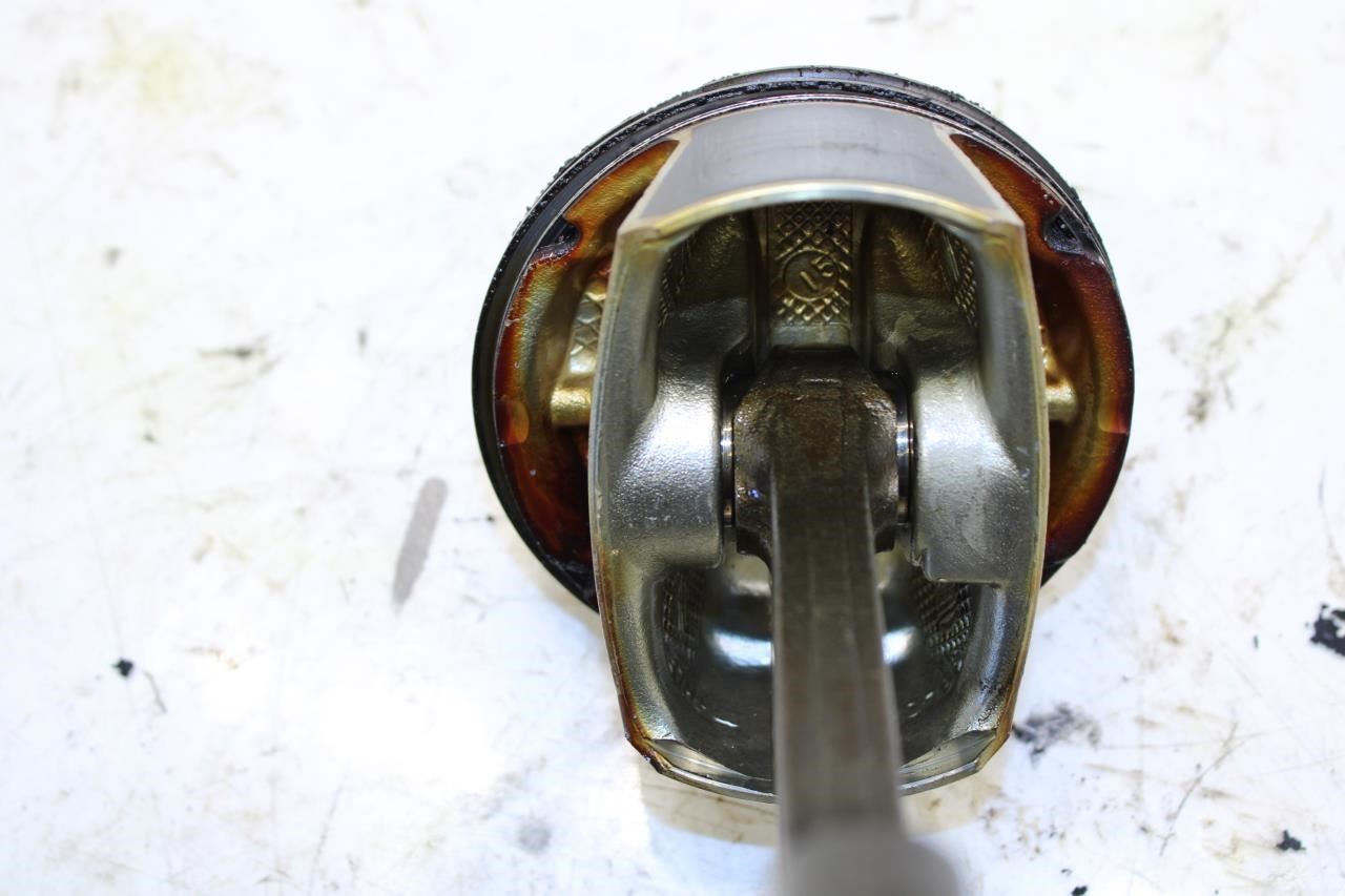 2011-15 Jeep Grand Cherokee Limited 3.6L Engine Piston Left 1 w/ Connecting Rod - Alshned Auto Parts