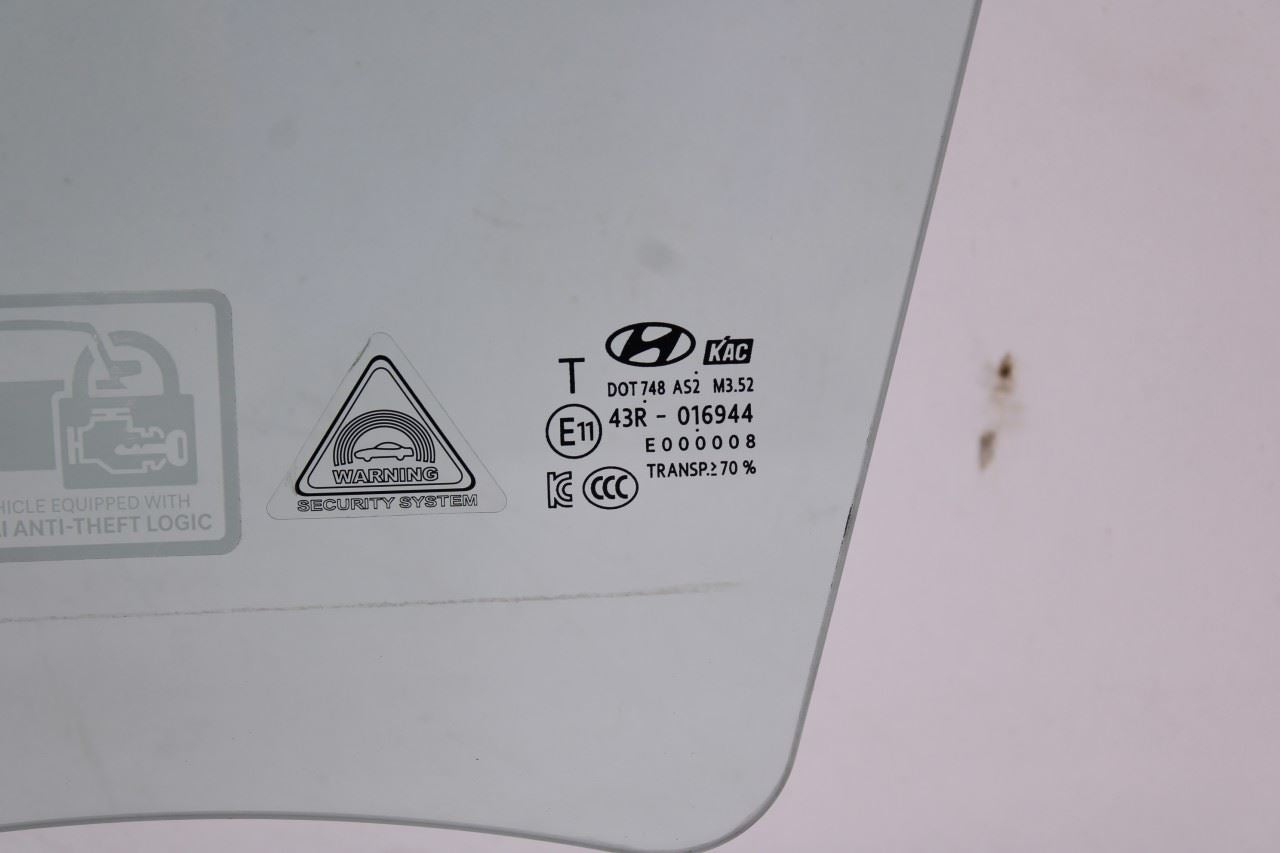 2019-2021 Hyundai Veloster Front Left Door Window Movable Glass 82410-J3000 OEM5
