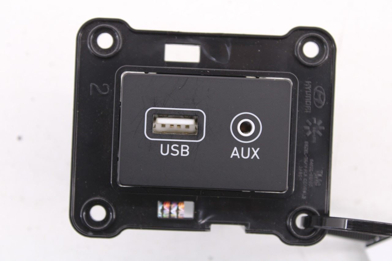2019-20 Hyundai Santa Fe SEL Center Console USB Port AUX Jack Hub 96120-S1100-4X - Alshned Auto Parts