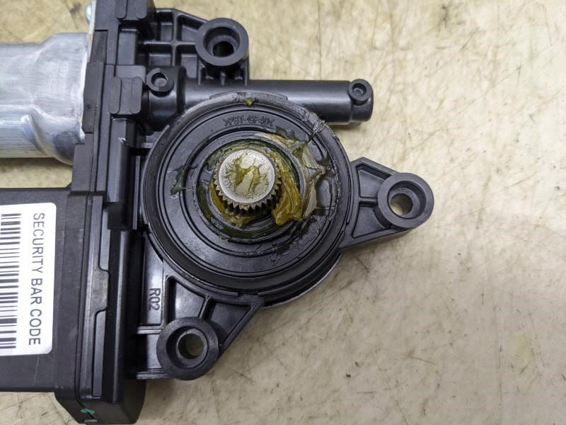 2014-2019 Kia Soul Front Left Door Power Window Motor 82450-B2010 OEM - Alshned Auto Parts