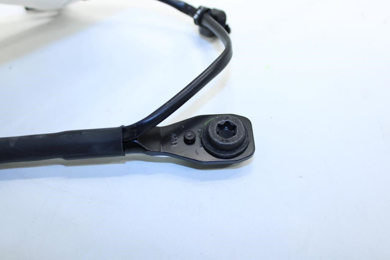 2018-24 GMC Terrain Denali Front Passenger RH Side Seat Belt Buckle 84606857 OEM - Alshned Auto Parts